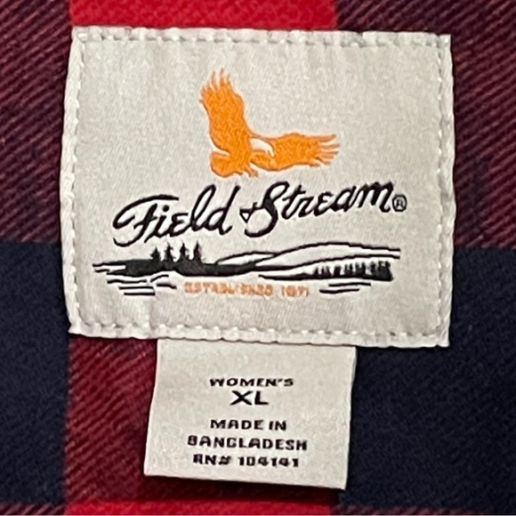 3 Womens or teen girls flannel shirts - Picture 10 of 10